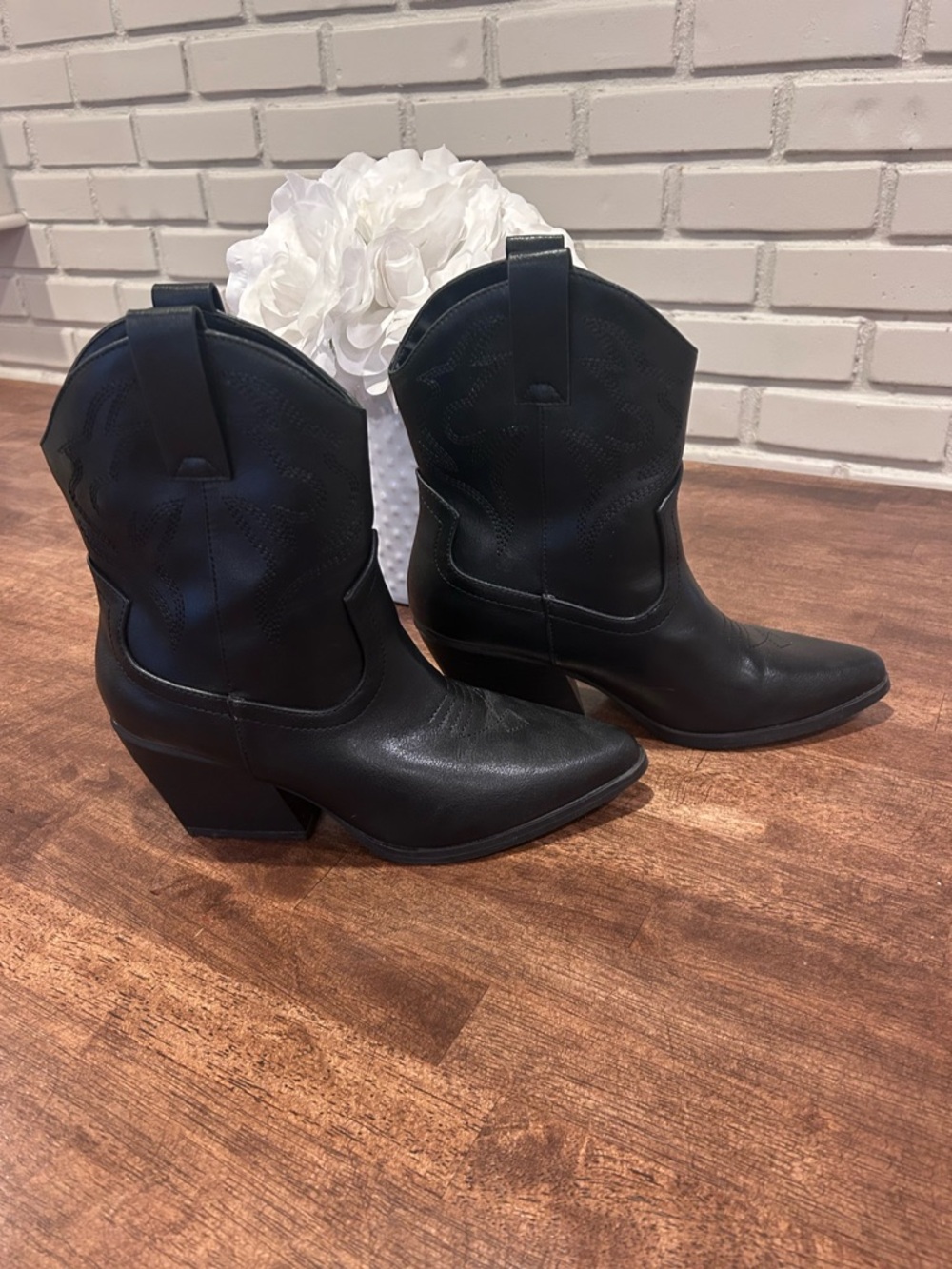 Soda Black Western-Style Block Heel Ankle Boot - Picture 2 of 7